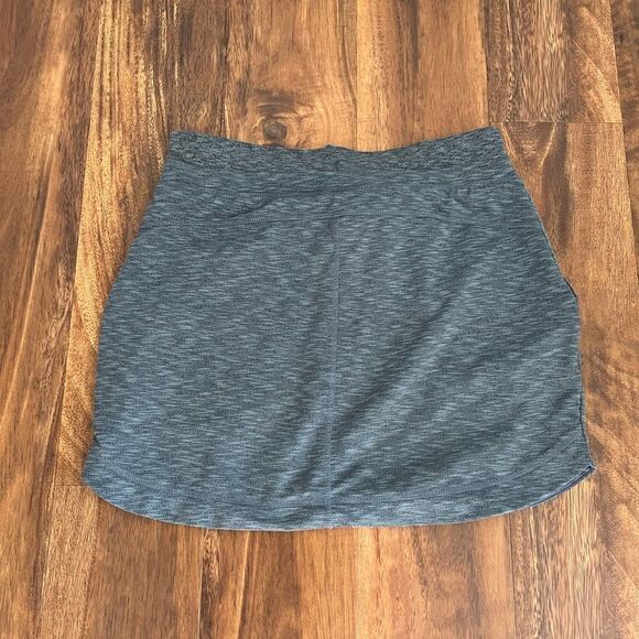 Athleta Techie Terry Skirt in grey small - Picture 2 of 3